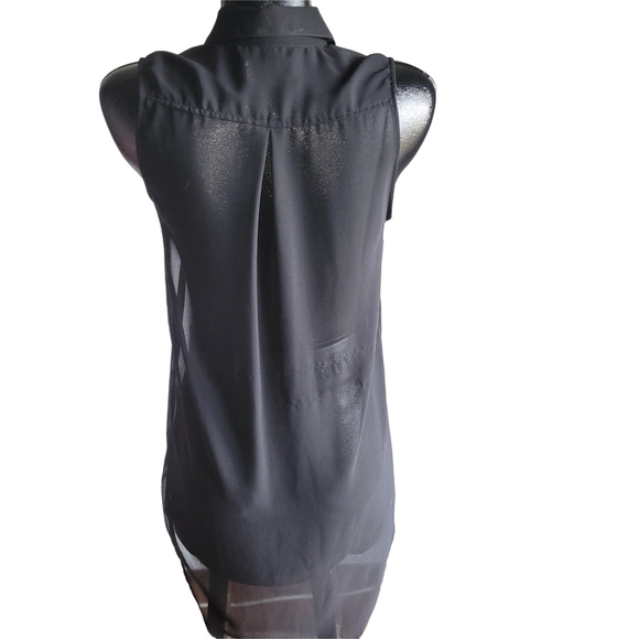 Love & Liberty Black Sheer High Low Sleeveless Shirt S - Picture 5 of 6